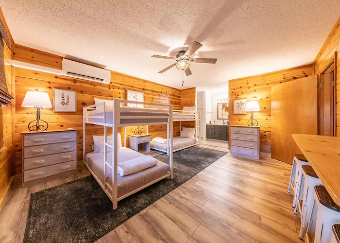 Mount Mitchell Eco Retreat
